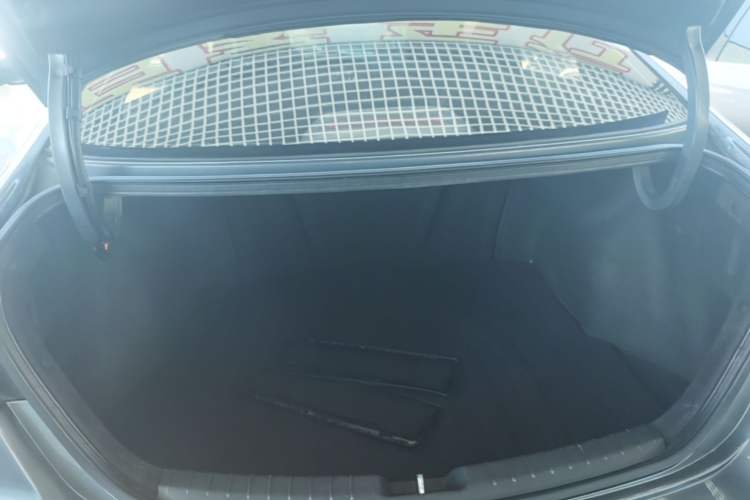 Used Hyundai Elantra (6th Generation / Lingdong) 2016 1.6L Automatic ZhiXuan – Elite Version