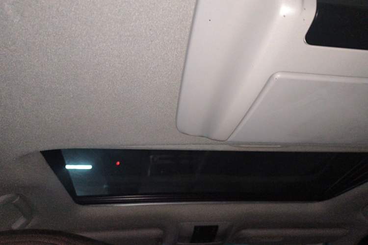 Used Toyota Prado 2014 4.0L Automatic VX NAVI Headliner