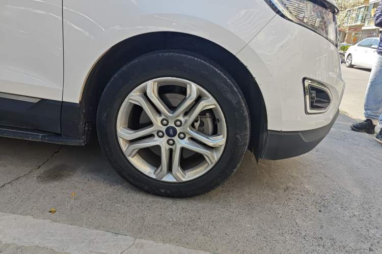 Used Ford Edge 2016 EcoBoost 245 Two-Wheel-Drive Titanium 7-Seater