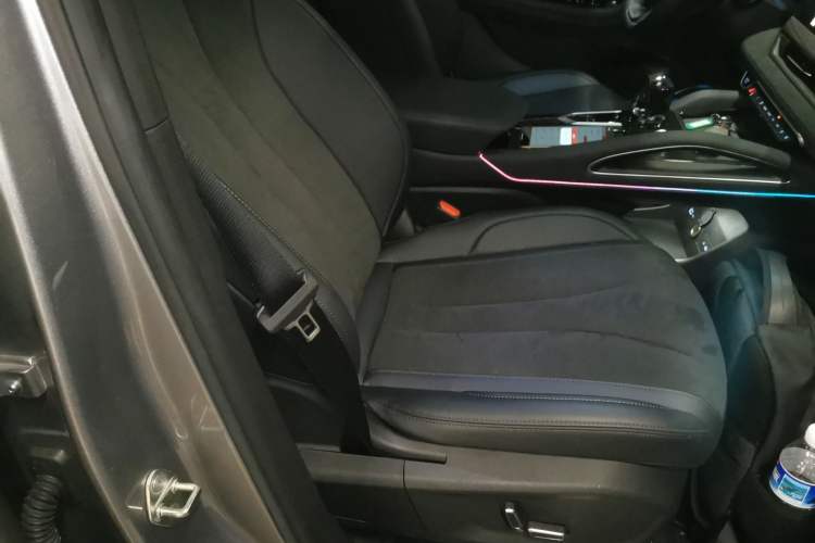 Used Geely Auto Monjaro L 2024 2.0TD High-Power Automatic Two-Wheel Drive Yunqi Version