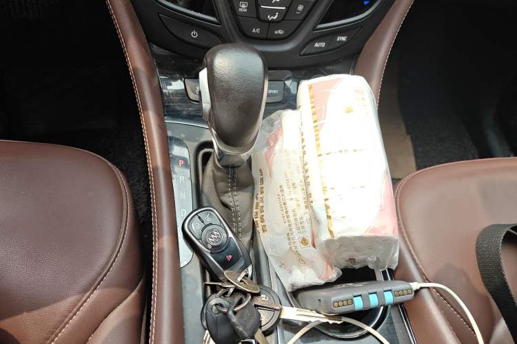 Used Buick Envision 2020 28T Four-Wheel Drive Elite Version Gear Lever