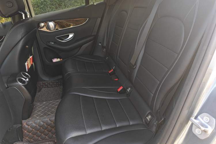 Used Mercedes-Benz GLC 2017 GLC 260 4MATIC Luxury Model