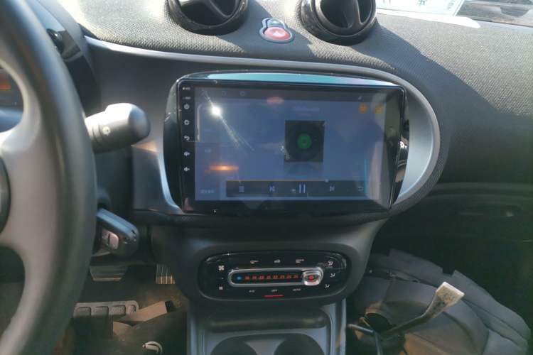 Used smart forfour 2016 1.0L 52 kW Passion Edition
