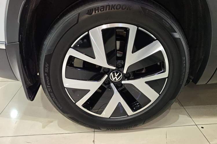 Used Volkswagen Tayron 2024 330TSI Two-Wheel Drive Luxury Plus Advanced Version
