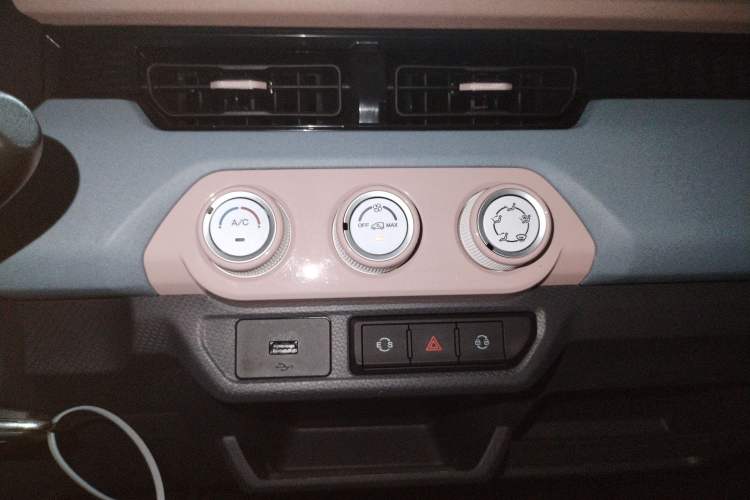 Used Chery New Energy QQ Ice Cream 2024 120km Cone