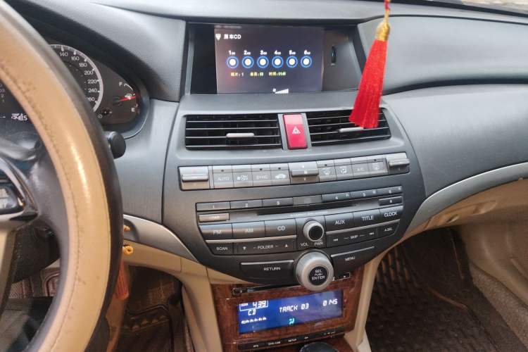 Used Honda Accord 2011 2.0L EX Audio And AC Panel