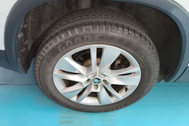 Used Skoda Kodiaq 2018 Facelifted TSI330 5-Seater Two-Wheel-Drive Comfort Edition
