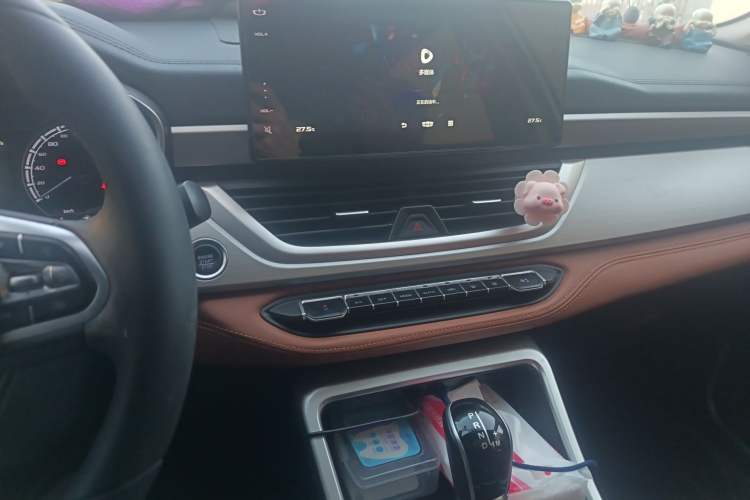 Used Geely Auto Vision X6 2020 1.4T CVT Luxury Edition Audio And AC Panel