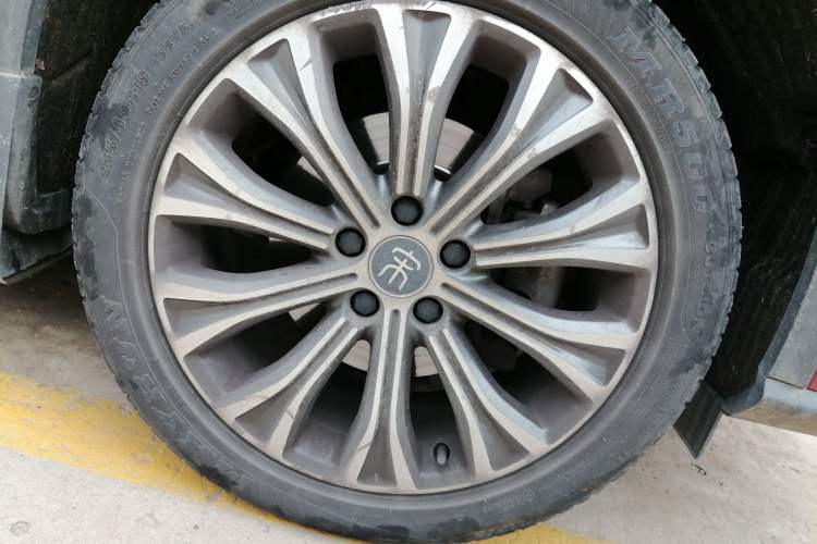 Used BYD Song Pro New Energy 2019 DM 1.5T Four-Wheel Drive Performance Edition Deluxe Model
