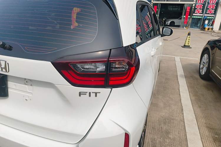 Used Honda Fit 2022 1.5L CVT Trendy Sunroof Edition