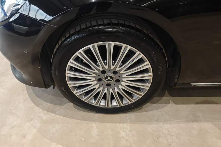 Used Mercedes-Benz E-Class 2020 Facelift E 300 L Stylish Edition
