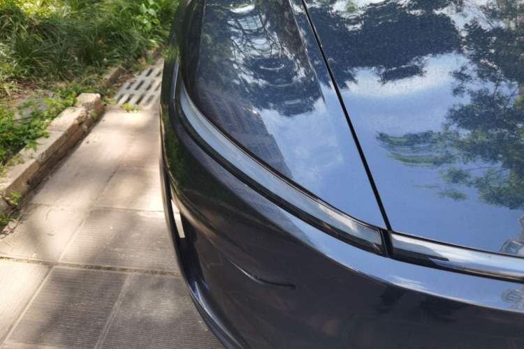 Used Tesla Model Y 2025 Long-Range All-Wheel-Drive Version Right Front Headlight