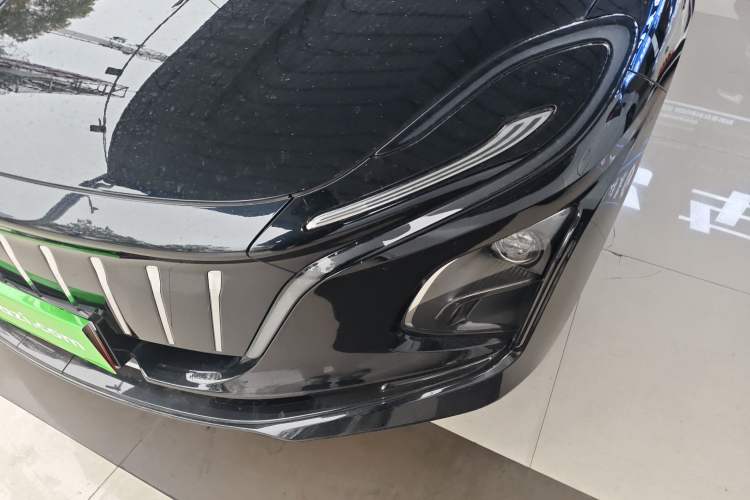 Used Hongqi E-QM5 2024 610 km PLUS
