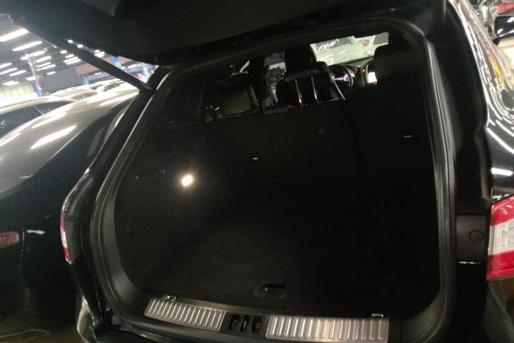 Used Lincoln MKX 2018 2.0T Two-Wheel Drive Deluxe Edition