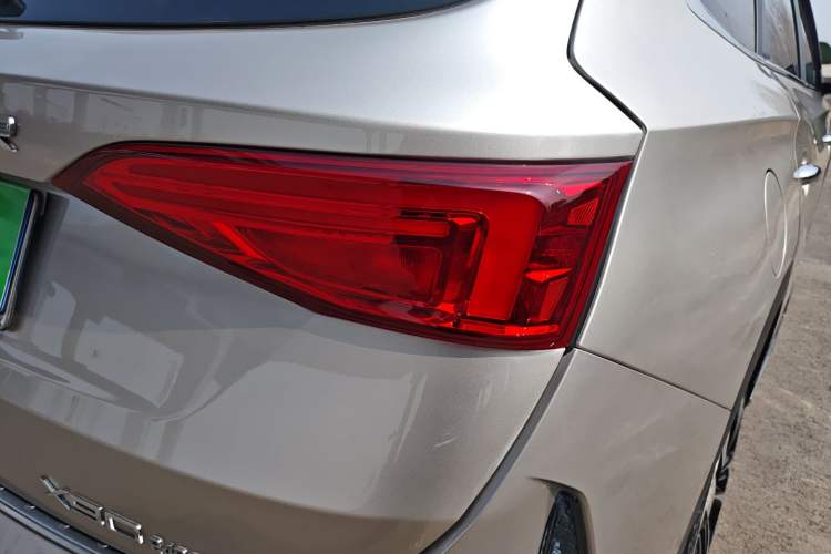 Used JETOUR X90 2019 1.5T Automatic Smart Enjoyment 6-Seater Emission Standard China V
