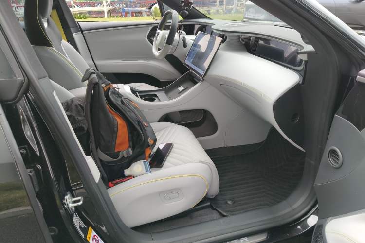 Used Avatr 11 2024 630 Rear-Wheel Drive Edition with Three Lasers Right Front Seat