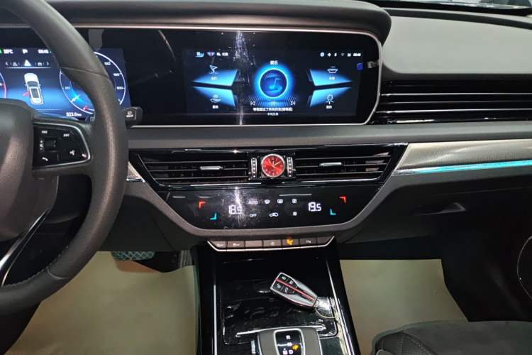 Used Hongqi HS5 2022 Revised Version 2.0T Smart Connect Flagship Edition