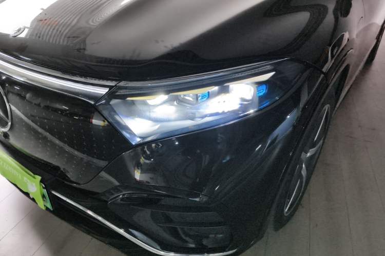 Used Mercedes-Benz EQS SUV 2023 450 4MATIC Pioneer Edition