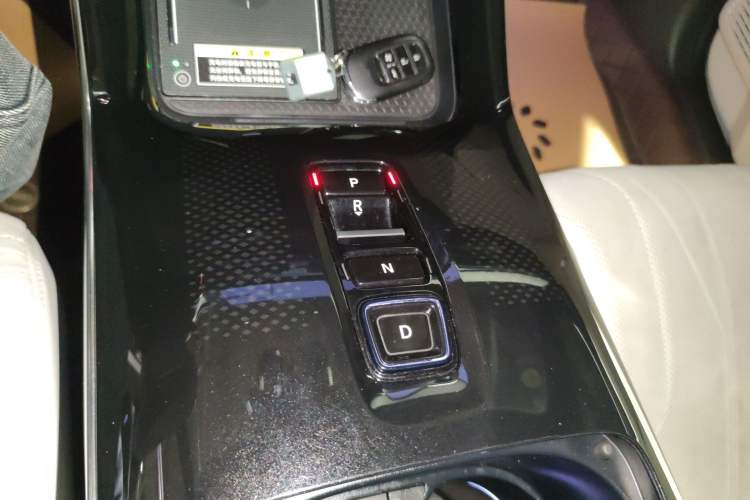 Used Honda P7 2025 Four-Wheel Drive Long-Range Max Gear Lever