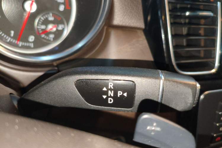 Used Mercedes-Benz GLE 2017 GLE 320 4MATIC Dynamic Model
