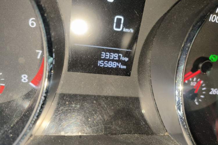 Used Volkswagen Lamando 2015 230TSI DSG Fashion Edition Odometer Close Up