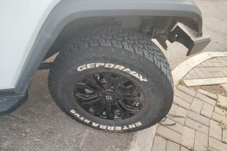 Used 212 T01 2024 2.0T Mechanic

