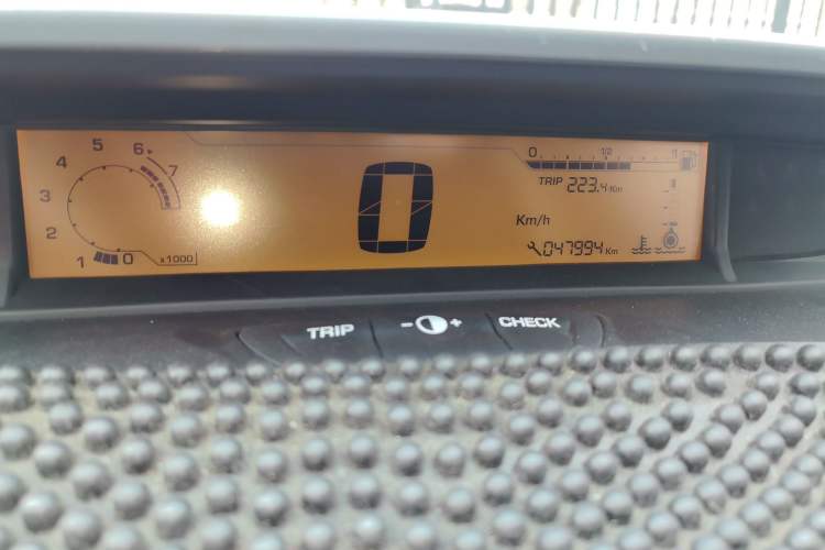 Used Citroen C-Quatre 2016 Classic Sedan 1.6L Manual - Premium Version