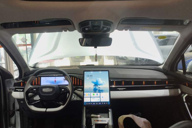 Used Geely Auto FX11 2024 1.5TD DCT Prestige Edition
