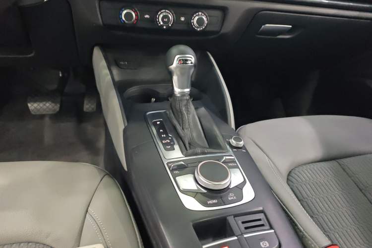 Used Audi A3 2020 Limousine 35 TFSI Fashion Edition China VI Emission Standard