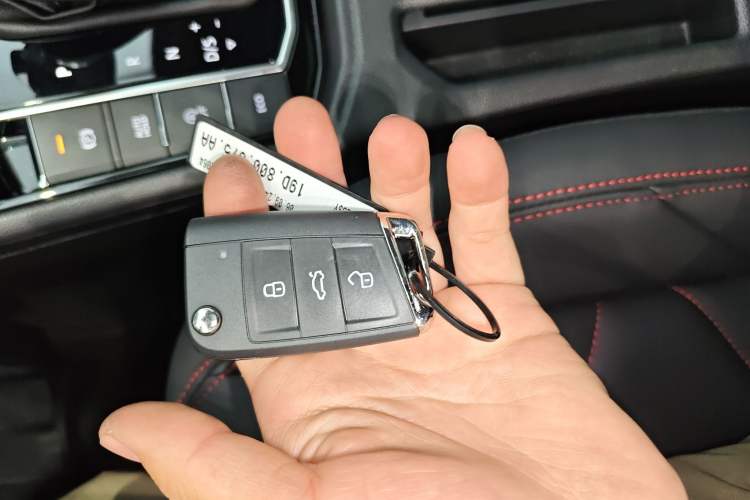 Used Volkswagen Lavida 2024 300TSI DSG Starry Sky Leading Edition Vehicle Key