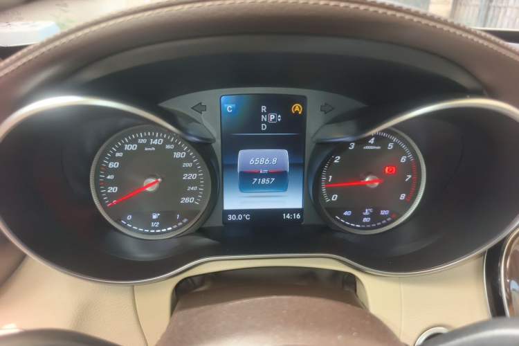Used Mercedes-Benz C-Class 2015 Facelift C 200 L