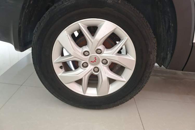 Used Wuling Hongguang S3 2019 1.5L Manual Standard Version China VI Standard