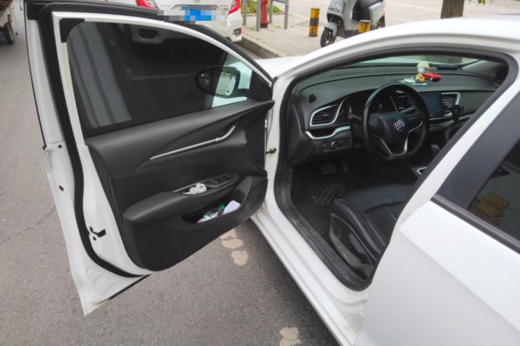 Used Buick GT 2018 18T Automatic Elite Model