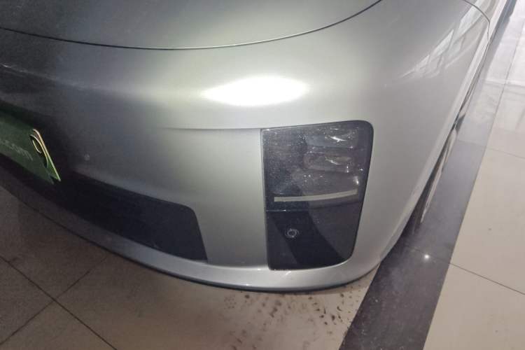 Used Li Auto i6 2025 Model Four-Wheel-Drive Standard Type