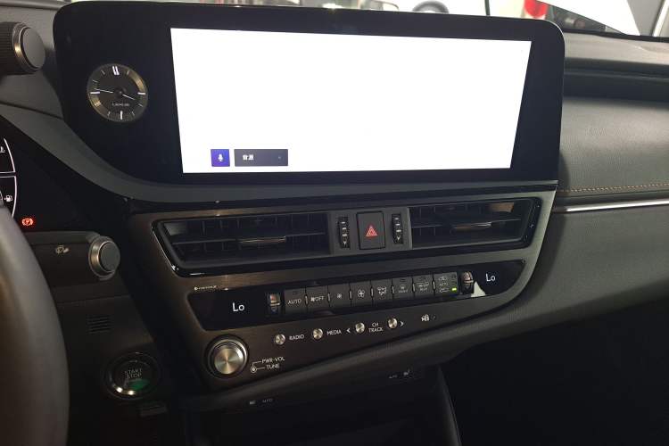 Used Lexus ES 2023 200 Excellence Edition
