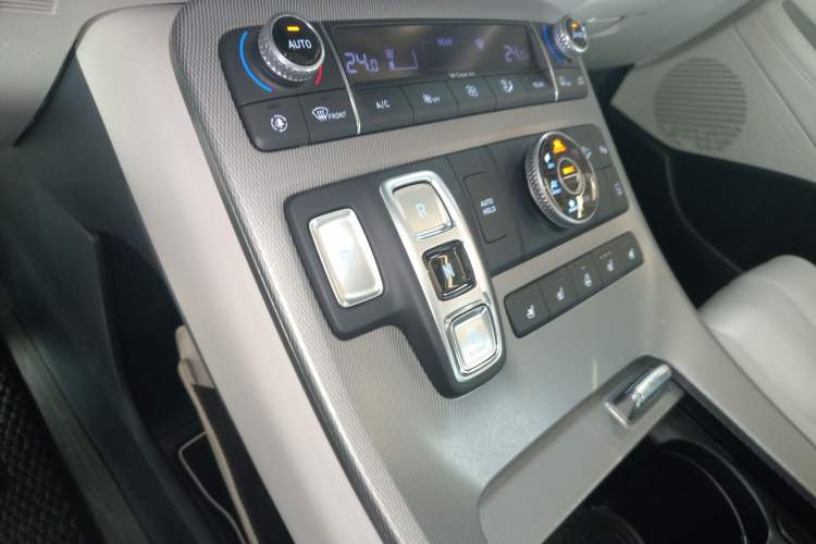 Used Hyundai Palisade 2021 3.5L Automatic 4x4 GLS
