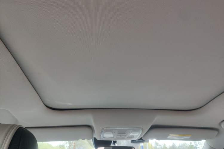 Used Dongfeng Fengon 580  Headliner