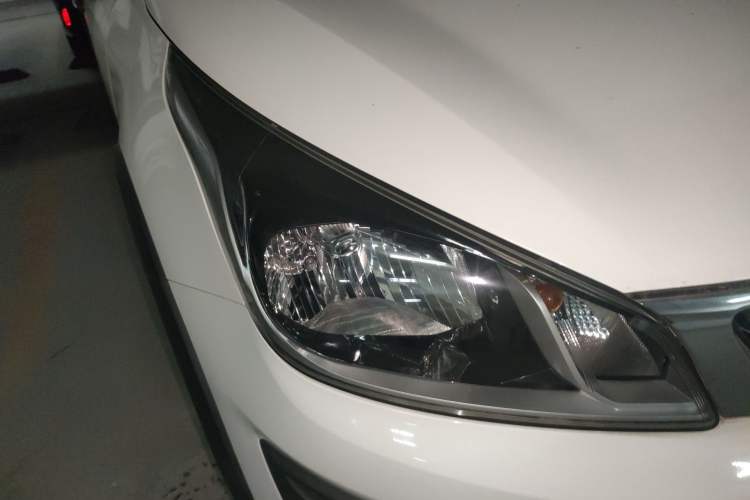 Used Kia KX Cross 2017 1.4L AT GLS