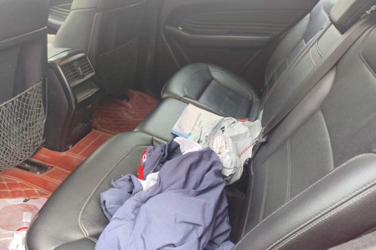 Used Mercedes-Benz GLE Coupe 2015 GLE 320 4MATIC Coupe SUV Left Rear Seat