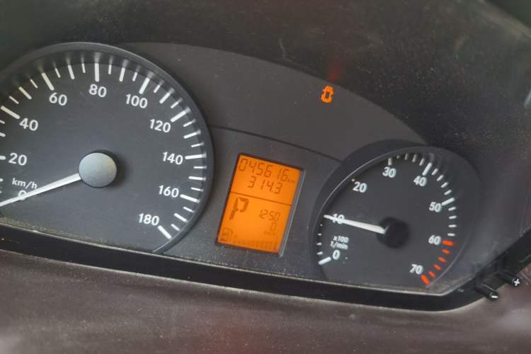 Used Mercedes-Benz Sprinter  Odometer Close Up