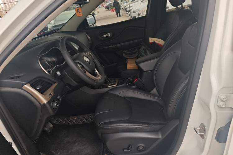 Used Jeep Cherokee 2017 2.4L Professional Smart Edition
