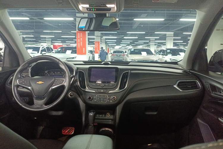 Used Chevrolet Equinox 2019 535T Automatic YuJie Edition China V Standard Center Console