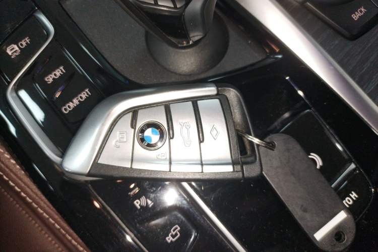 Used BMW 5 Series 2021 530Li Luxury Edition M Sport Package
