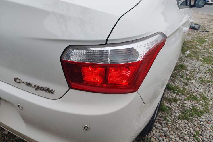 Used Citroen Elysee 2014 1.6L Manual Fashion Edition Right Rear Taillight