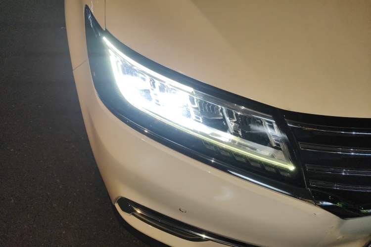 Used Roewe RX5 2018 20T Two-Wheel Drive Automatic Internet Smart Luxury Edition