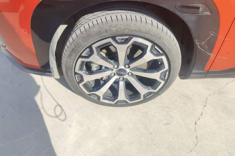 Used AION V 2024 Aion Tyrannosaurus 650 LiDAR Edition