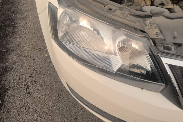 Used Skoda Rapid Spaceback 2016 Revised Version 1.6L Manual Front-Drive Edition