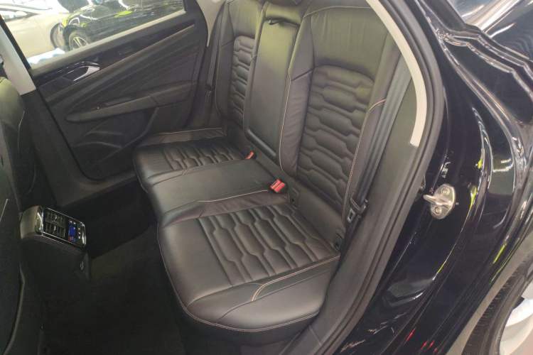 Used Volkswagen Passat 2019 330TSI Elite Edition China VI