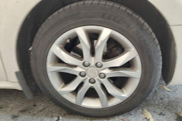 Used Peugeot 508 2013 2.0L 2nd Anniversary Edition Automatic Smart Enjoyment Version Right Front Wheel Hub