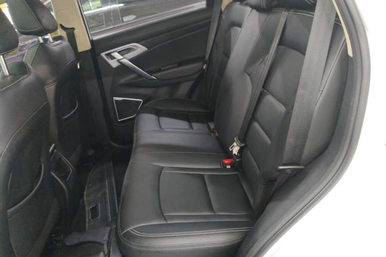 Used Geely Auto Emgrand X7 Sport 2021 Million Edition 1.8TD DCT Two-Wheel Drive Comfort Model
